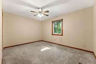 2397 Niagara St, Portage, IN 46368 - Photo 15