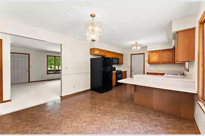 9082 Estates Drive, Demotte, IN 46310 - Photo 11