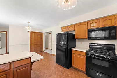 9082 Estates Drive, Demotte, IN 46310 - Photo 9