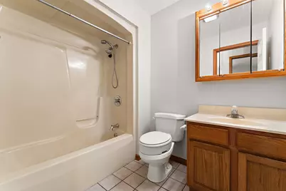 9082 Estates Drive, Demotte, IN 46310 - Photo 17