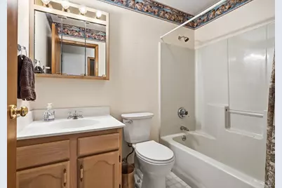 1905 Creekside Court, Valparaiso, IN 46383 - Photo 11