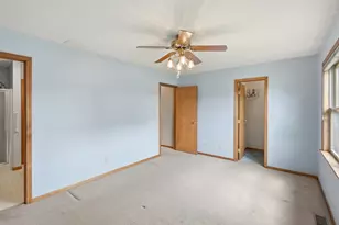 1905 Creekside Ct, Valparaiso, IN 46383 - Photo 13