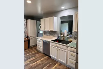 9188 County Road 200 W, Wheatfield, IN 46392 - Photo 7