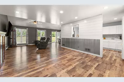 9188 N County Road 200 W, Wheatfield, IN 46392 - Photo 5