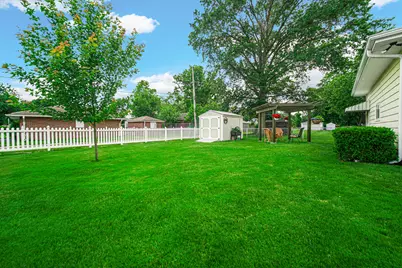 1001 W 39th Avenue, Hobart, IN 46342 - Photo 21