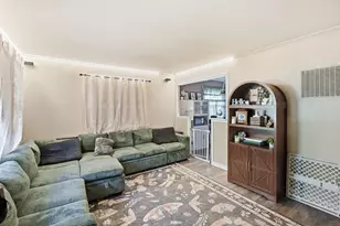 2262 Vanderburg St, Lake Station, IN 46405 - Photo 3