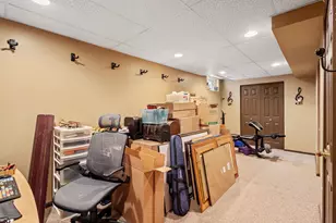 3256 Brighton Ln, Valparaiso, IN 46385 - Photo 53