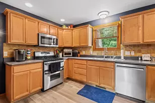 3256 Brighton Ln, Valparaiso, IN 46385 - Photo 23