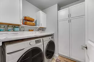 1806 Washington St, Valparaiso, IN 46383 - Photo 17