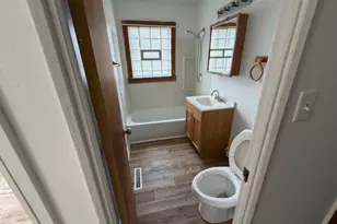 4127 Pennsylvania St, Gary, IN 46409 - Photo 9