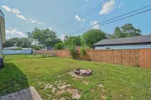 371 Pinewood Dr, Valparaiso, IN 46385 - Photo 33