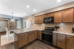 13421 N Oriole Dr, Wheatfield, IN 46392 - Photo 11