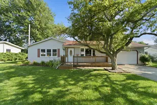 1402 Wood St, Valparaiso, IN 46383 - Photo 1