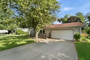 1402 Wood St, Valparaiso, IN 46383 - Photo 51