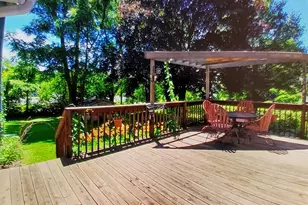 1402 Wood St, Valparaiso, IN 46383 - Photo 5