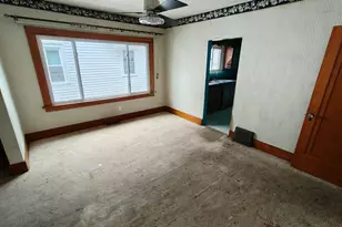 233 Oakwood St, Hammond, IN 46324 - Photo 9