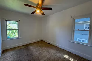 233 Oakwood St, Hammond, IN 46324 - Photo 15