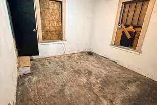 841 Georgia St, Gary, IN 46402 - Photo 9