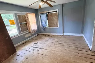841 Georgia St, Gary, IN 46402 - Photo 5