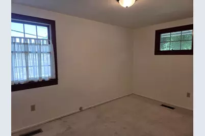 345 E Joliet Street, Schererville, IN 46375 - Photo 9