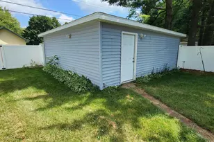 4920 E 27th Ave, Lake Station, IN 46405 - Photo 23