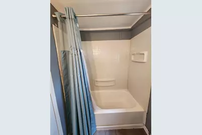4920 E 27th Avenue, Lake Station, IN 46405 - Photo 11