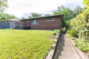 8223 Maple Ave, Gary, IN 46403 - Photo 39