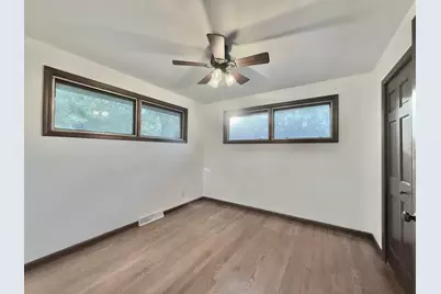 8223 Maple Avenue, Gary, IN 46403 - Photo 9