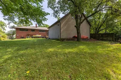 8223 Maple Avenue, Gary, IN 46403 - Photo 43