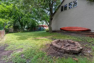 8223 Maple Ave, Gary, IN 46403 - Photo 37