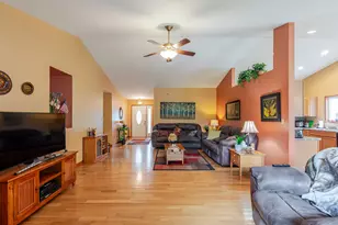 3521 Nell Dr, Valparaiso, IN 46383 - Photo 5