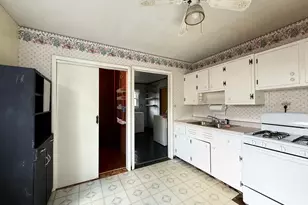 3352 Kenwood St, Hammond, IN 46323 - Photo 7