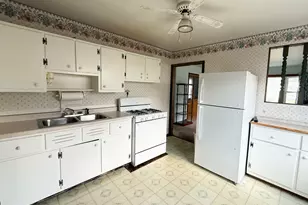 3352 Kenwood St, Hammond, IN 46323 - Photo 5