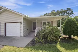 12534 N Kozak Dr, Wheatfield, IN 46392 - Photo 1