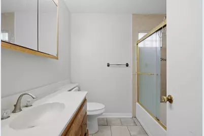 1021 W 144th Street, East Chicago, IN 46312 - Photo 23