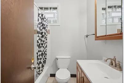 1021 W 144th Street, East Chicago, IN 46312 - Photo 21