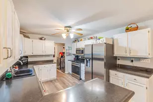 108 Edgewood Ct, La Porte, IN 46350 - Photo 9