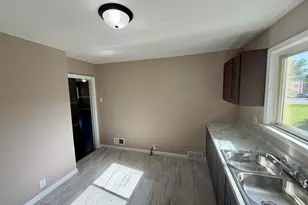 1855 W 57th Ave, Merrillville, IN 46410 - Photo 3