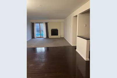 2045 45th Street #203, Highland, IN 46322 - Photo 5
