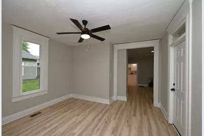 524 N Market Street, Winamac, IN 46996 - Photo 15