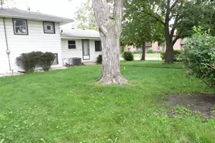 254 Sycamore Ln, Munster, IN 46321 - Photo 11
