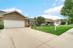2027 Northwinds Dr, Dyer, IN 46311 - Photo 3