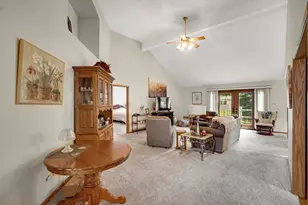 2027 Northwinds Dr, Dyer, IN 46311 - Photo 7