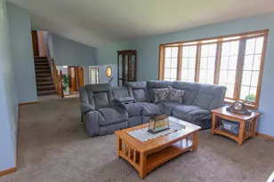 10216 New Hampshire St, Crown Point, IN 46307 - Photo 7