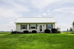 21505 Colfax St, Lowell, IN 46356 - Photo 3