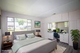 222 N Carroll Ave, Michigan City, IN 46360 - Photo 11