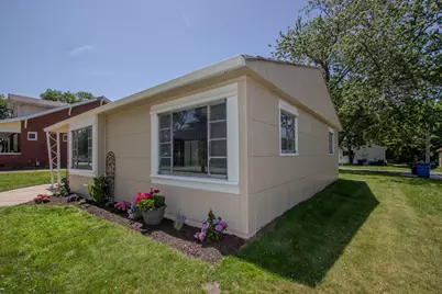 222 N Carroll Avenue, Michigan City, IN 46360 - Photo 3