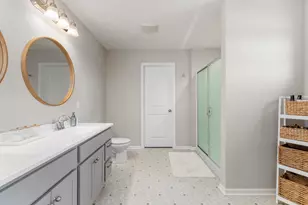 238 Landale Dr, Valparaiso, IN 46385 - Photo 23