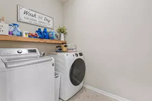 238 Landale Dr, Valparaiso, IN 46385 - Photo 17