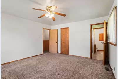 404 Sable Drive, Valparaiso, IN 46385 - Photo 9